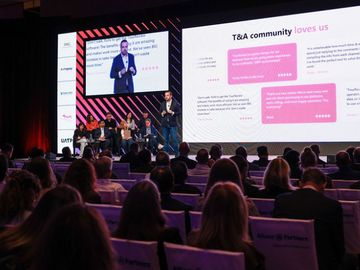  alt="TourReview - Launch pitch at The Phocuswright Conference 2023"  title="TourReview - Launch pitch at The Phocuswright Conference 2023" 